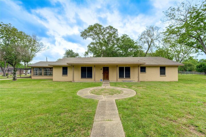 Property Photo:  1745 Stone Road  TX 77581 