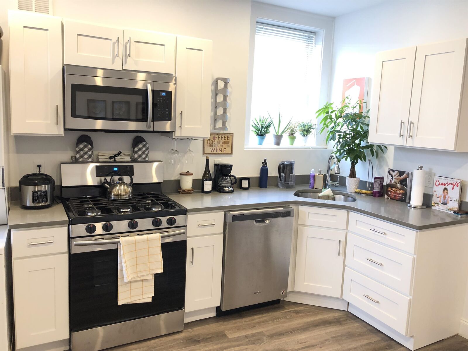 Property Photo: 81 Glenridge Ave 2 NJ 07042