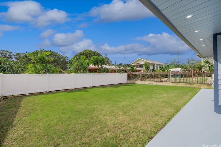 Property Photo:  237 Kuahiwi Avenue  HI 96786 