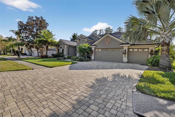 Property Photo:  27736 Pine Point Drive  FL 33544 
