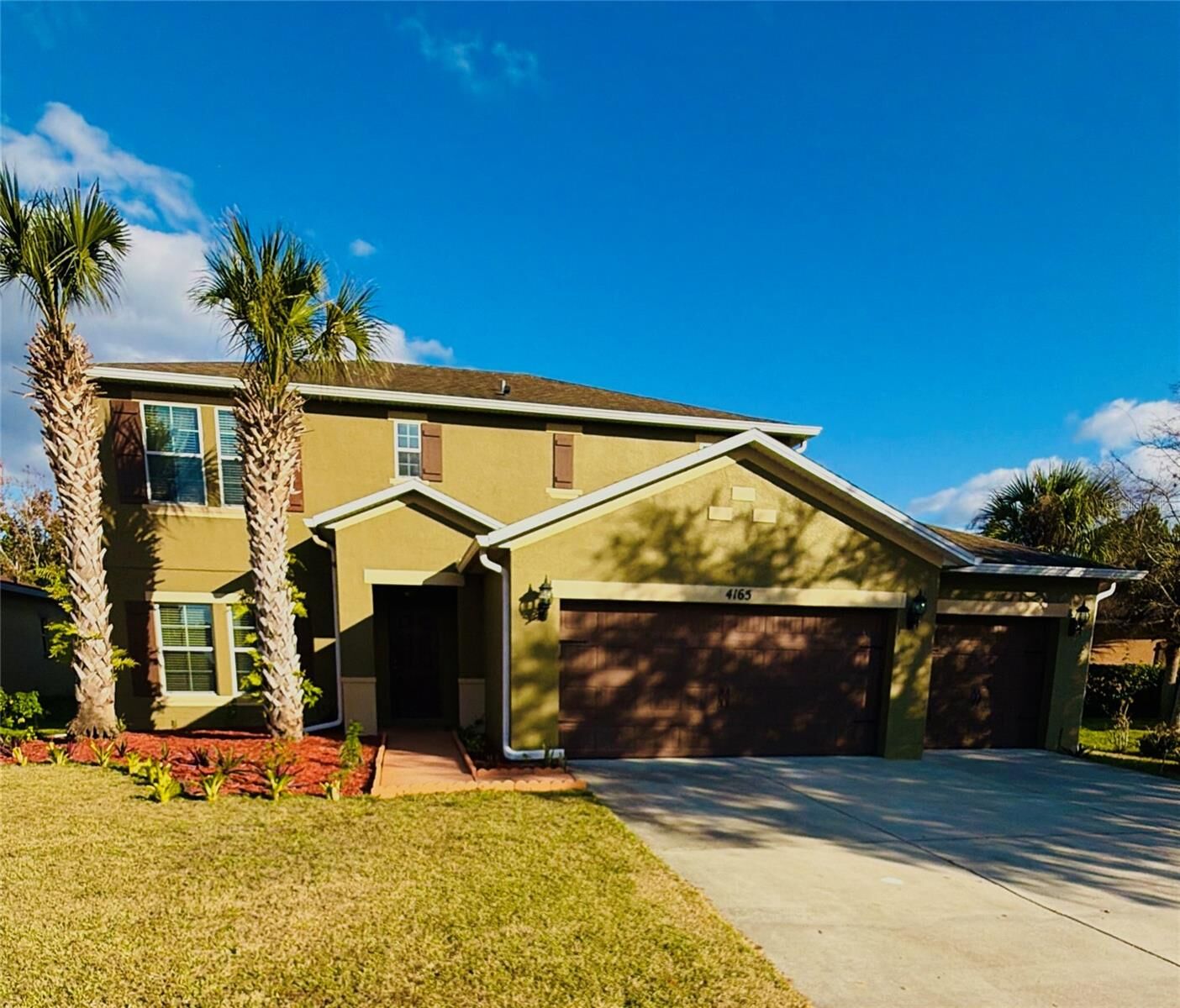 Property Photo:  4165 Key Colony Place  FL 34746 