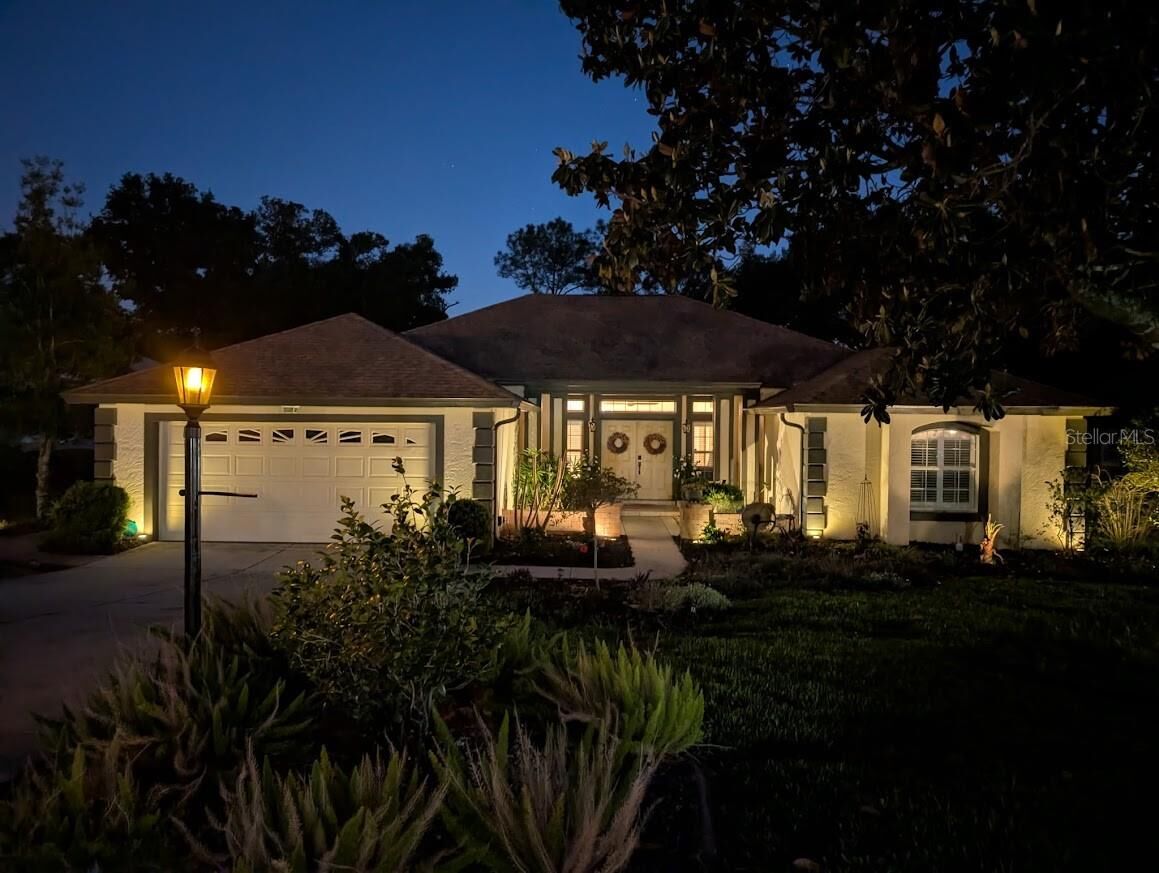 Property Photo:  39819 Grove Heights  FL 32159 