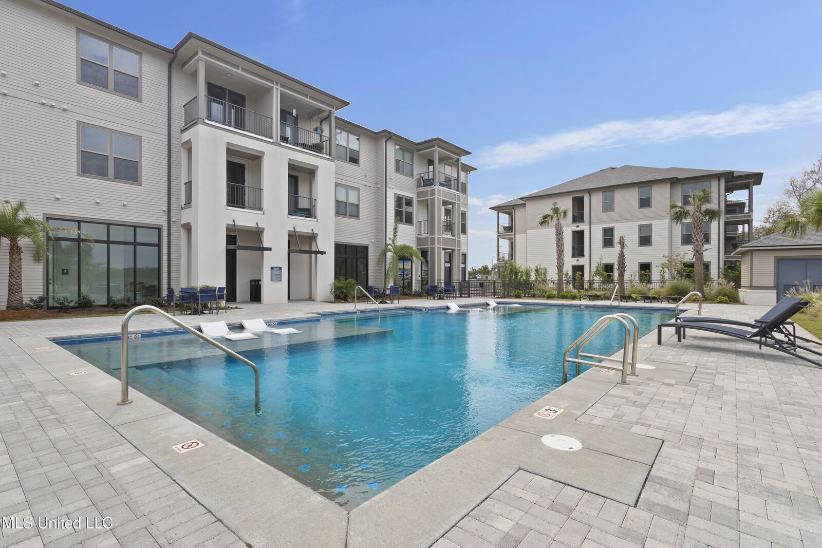 Property Photo: 2501 Bienville Boulevard MS 39564