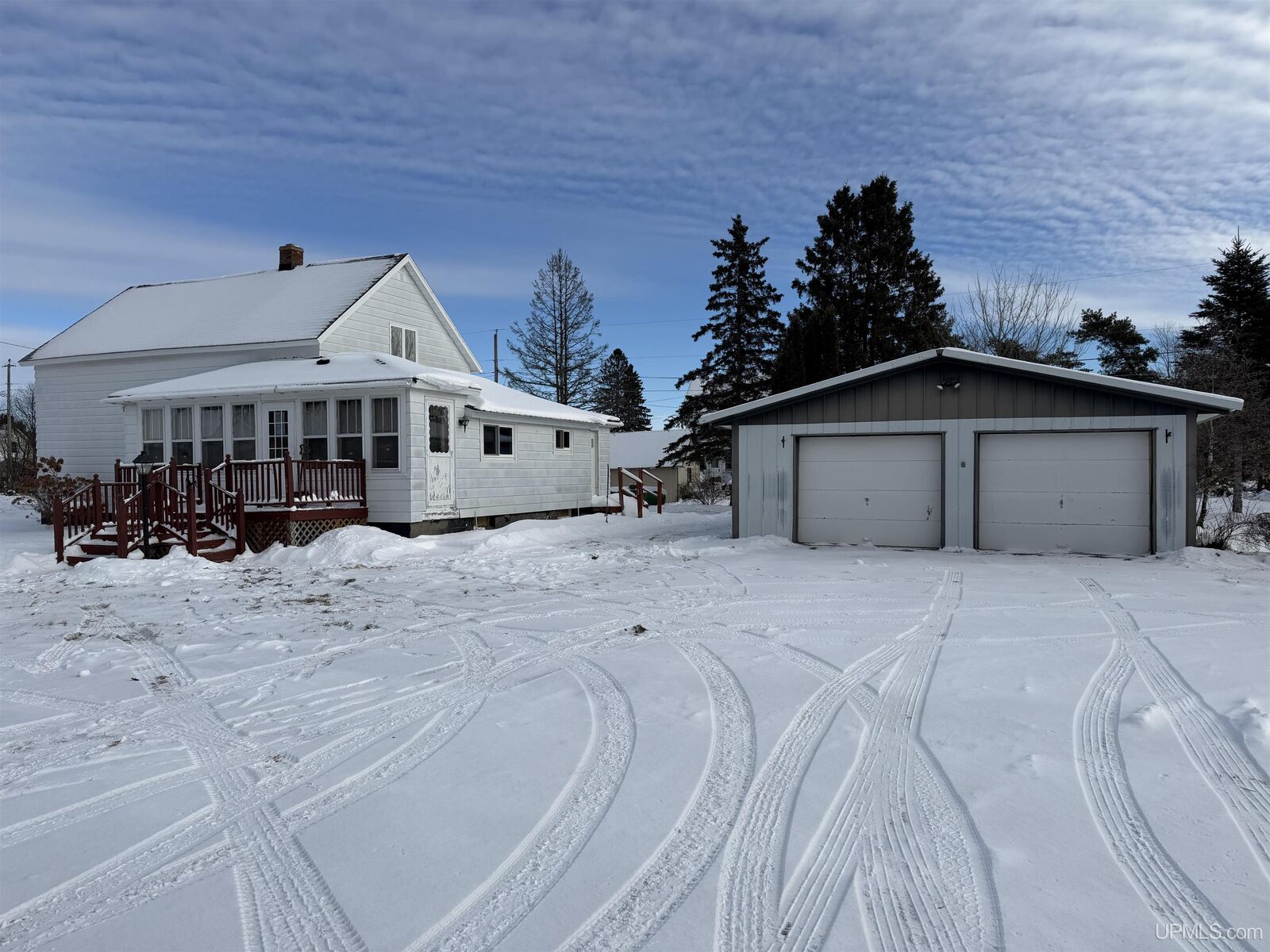 Property Photo:  286 Hemlock Street  MI 49879 