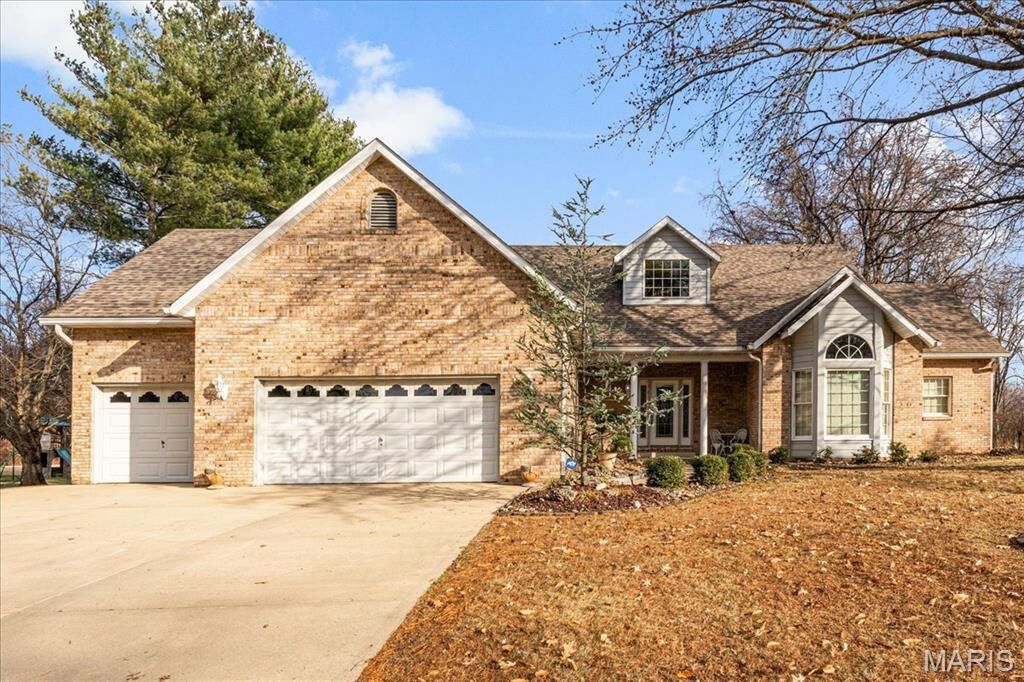 Property Photo:  1000 Timberlake Drive  IL 62025 