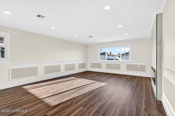 Property Photo:  20 Marathon Street  NJ 08757 