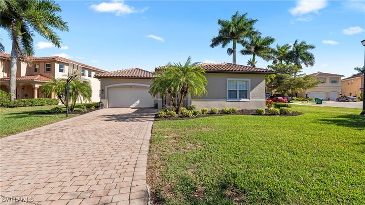 Property Photo: 1730 Sarazen Place FL 34120