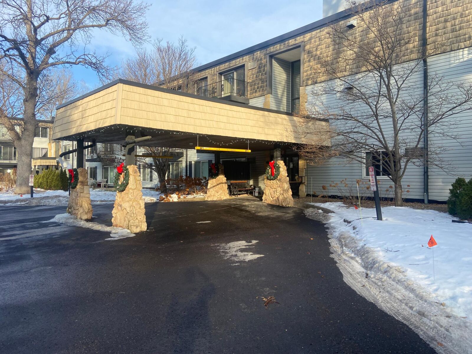 Property Photo:  179 Little Canada Road E 238  MN 55117 