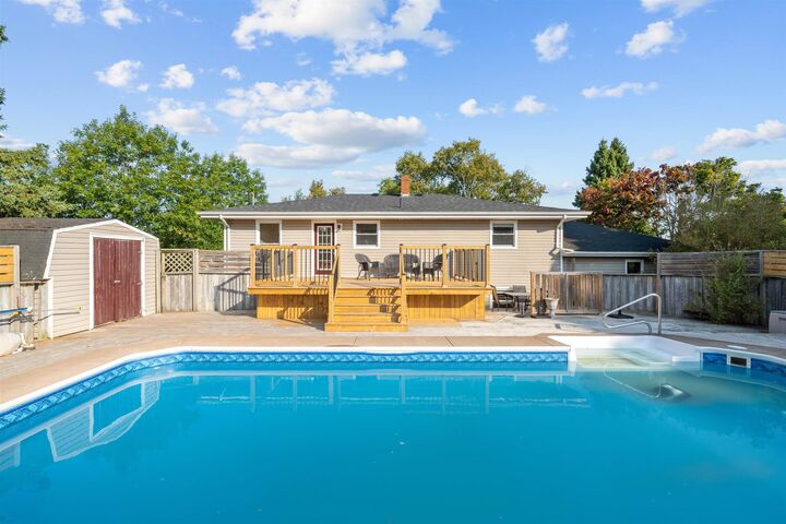 Property Photo: 5 Ferguson Drive PE C1B 1B6