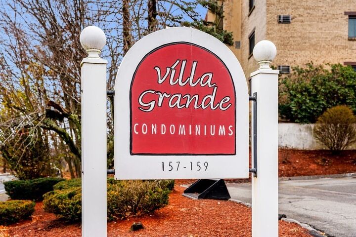 Property Photo:  159 Franklin St D2  MA 02180 