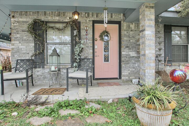 Property Photo:  1406 Kings Rd  LA 71446 