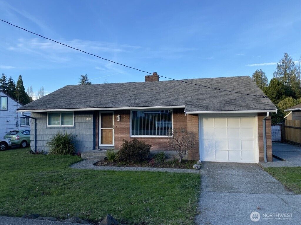 Property Photo: 3038 S 200th Street WA 98198