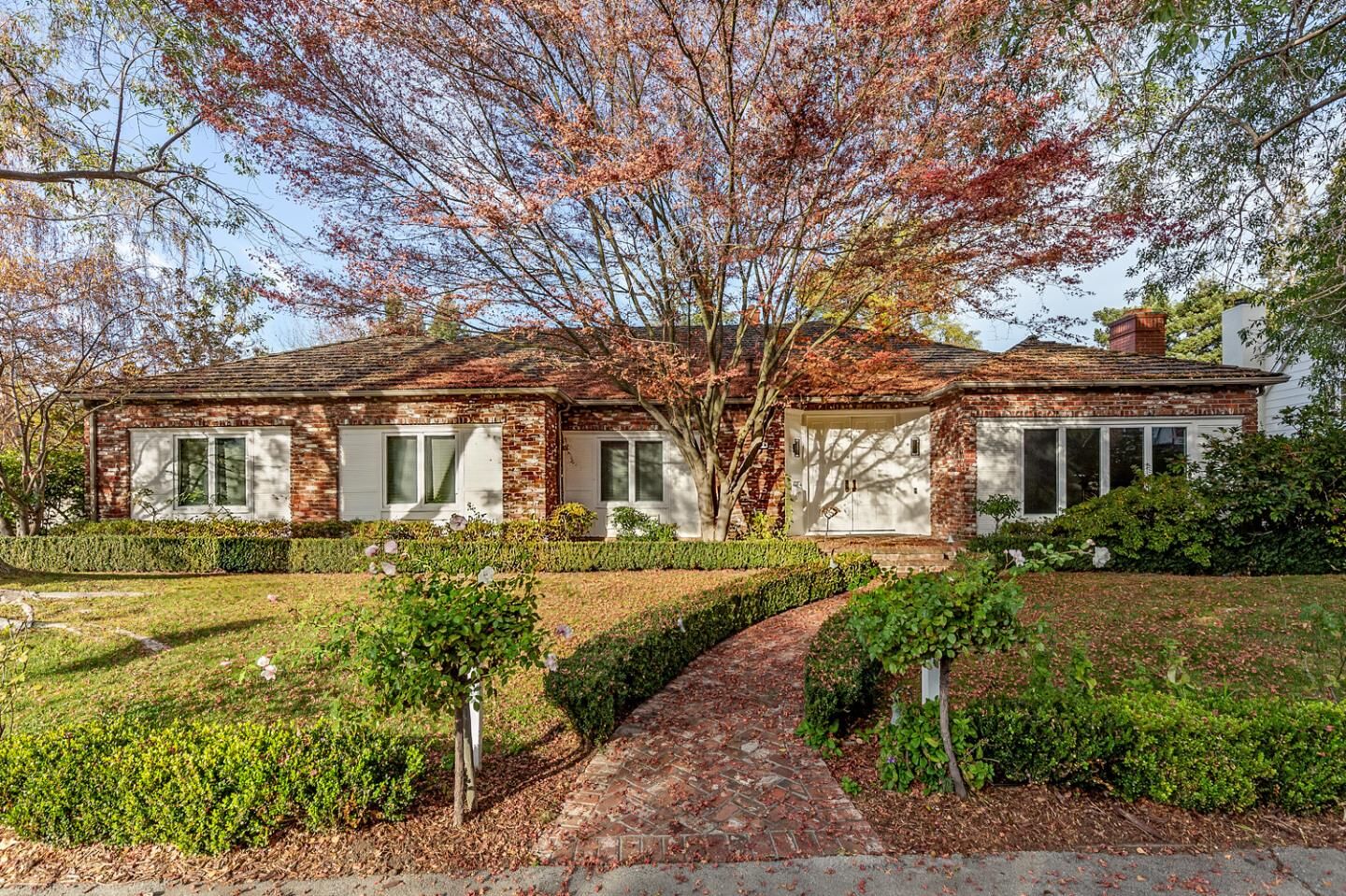 Property Photo: 860 Monte Rosa Drive CA 94025