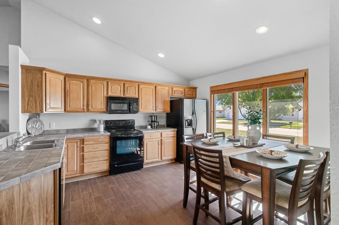 Property Photo:  4229 Baybrook Drive  WI 53546 