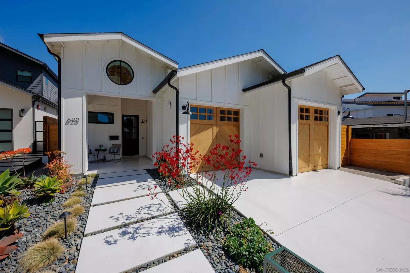 Property Photo:  623 Colima St  CA 92037 