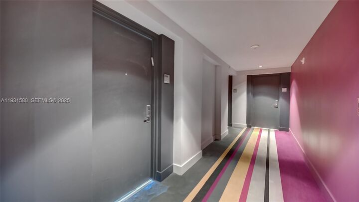 Property Photo:  55 SE 6th St 2700  FL 33131 