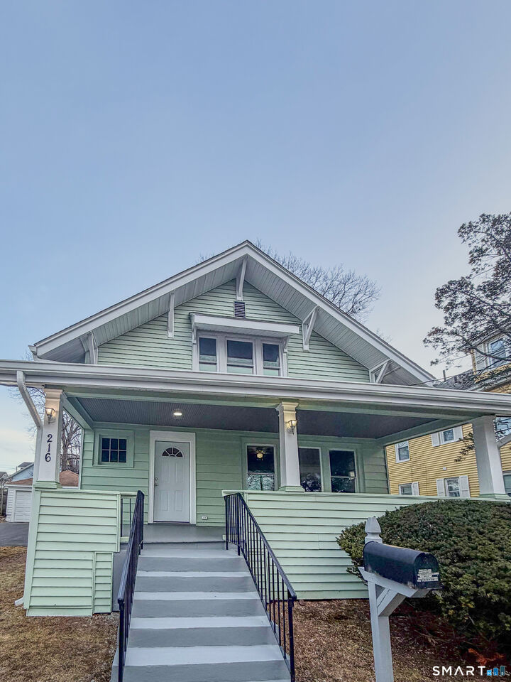 Property Photo:  216 Cornwall Street  CT 06112 