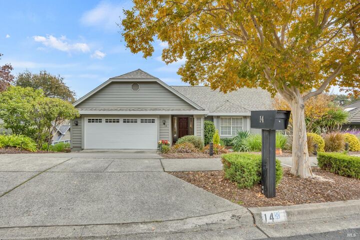 Property Photo: 14 Clement Court CA 94558