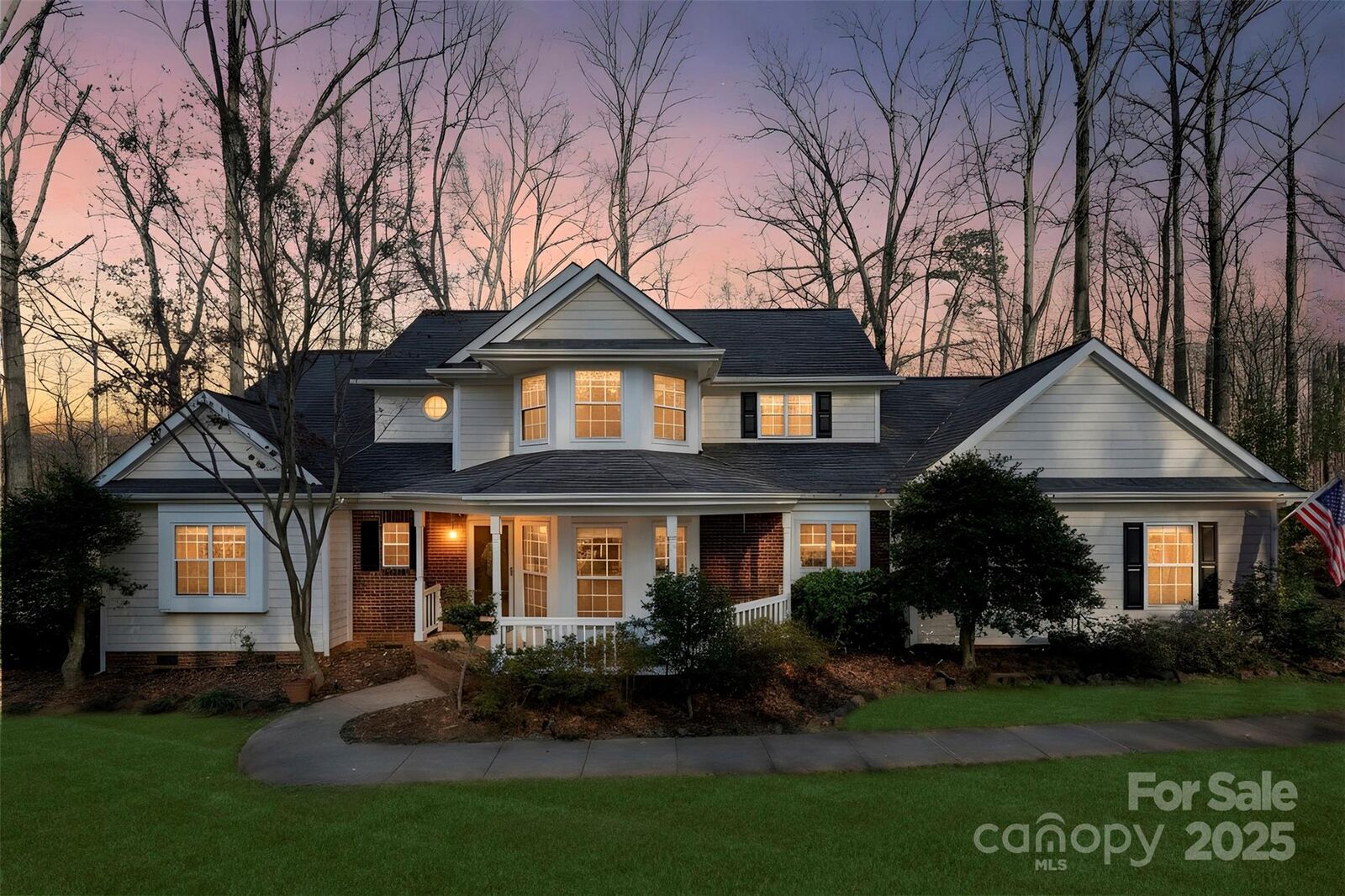 Property Photo: 10000 Edwards Place NC 28227