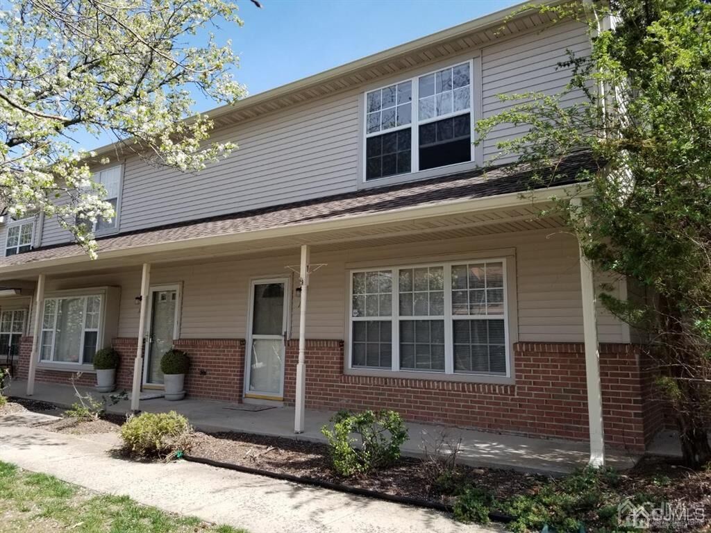 Property Photo:  121 Sassafras Court  NJ 08902 