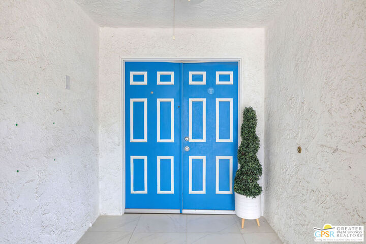 Property Photo: 2375 E Joyce Dr CA 92262