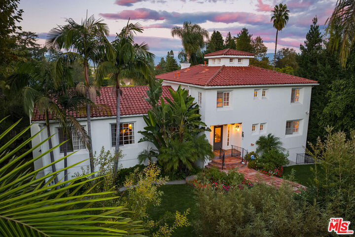 Property Photo:  14285 Valley Vista Blvd  CA 91423 