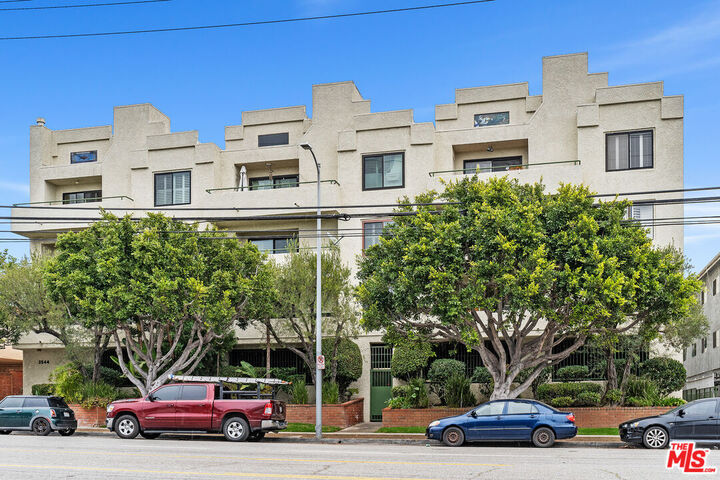 Property Photo:  3544 S Centinela Ave  CA 90066 