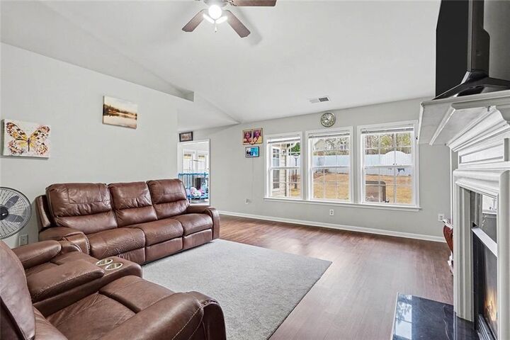 Property Photo: 2416 Centennial Hill Way NW GA 30102