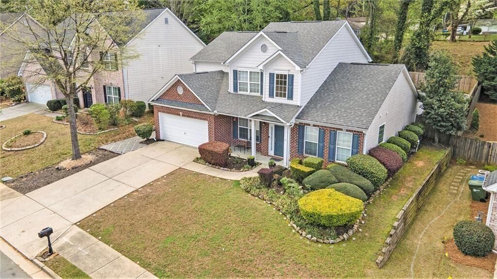 Property Photo: 2798 Glenlocke Circle NW GA 30318