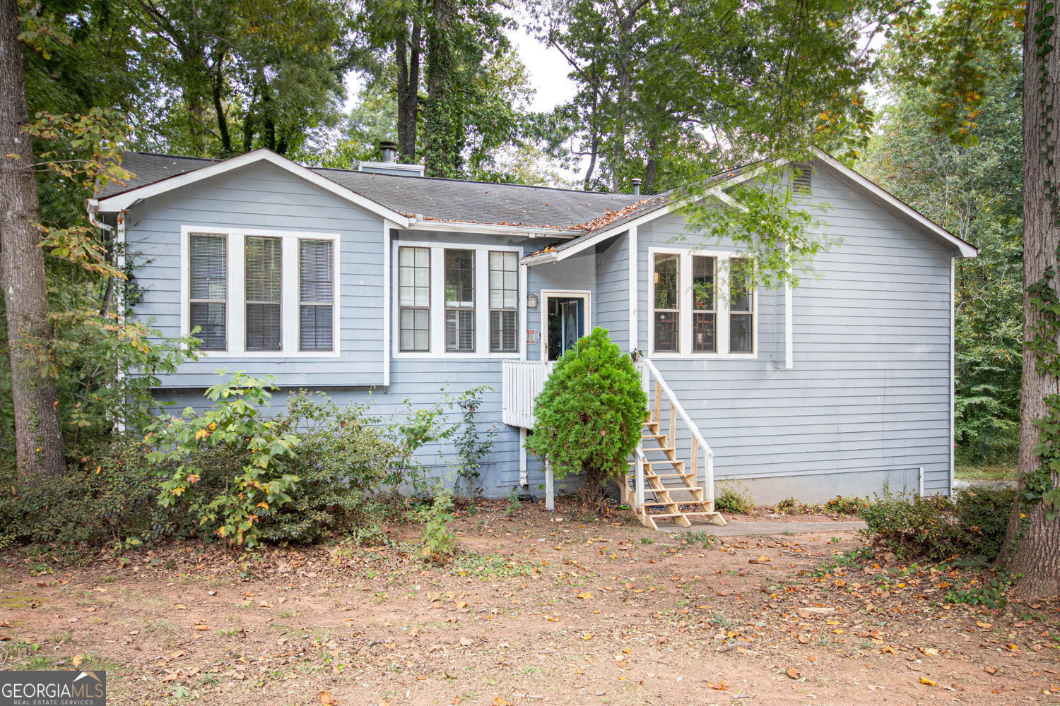 Property Photo: 4031 Oak Stone Drive GA 30135