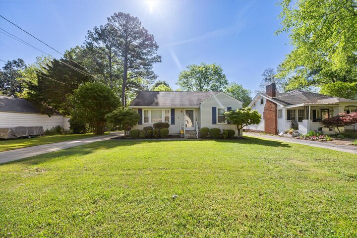 Property Photo:  108 S Saint Marks Avenue  TN 37411 