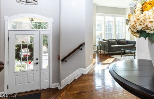 Property Photo:  6 Howland Ter  NJ 07960 