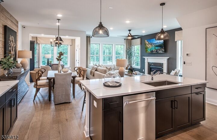 Property Photo:  27 Wadsworth Dr 6  NJ 07834 