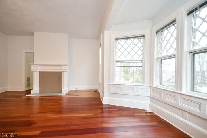 Property Photo:  1176 Woodland Ave 1A  NJ 07060 