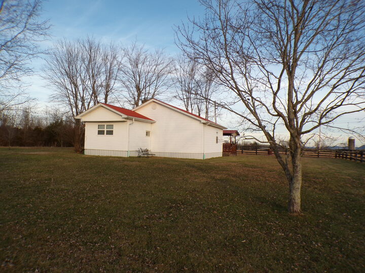 Property Photo:  1907 Brassfield Road  KY 40475 
