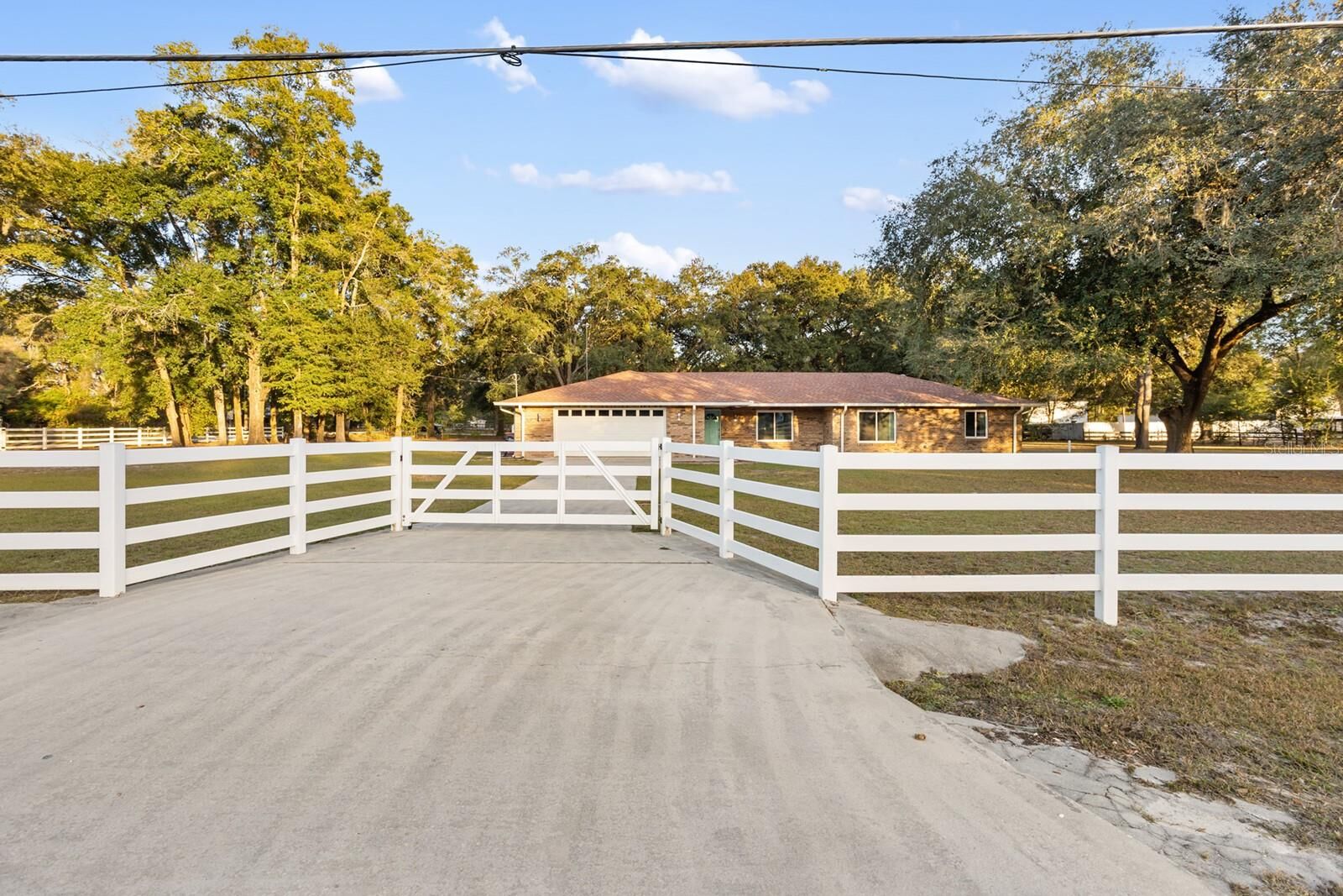 Property Photo:  11595 SW 134 Court  FL 34432 