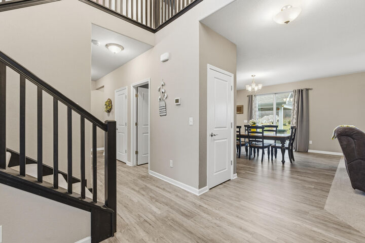 Property Photo:  W278n6928 Leslie Ln  WI 53029 