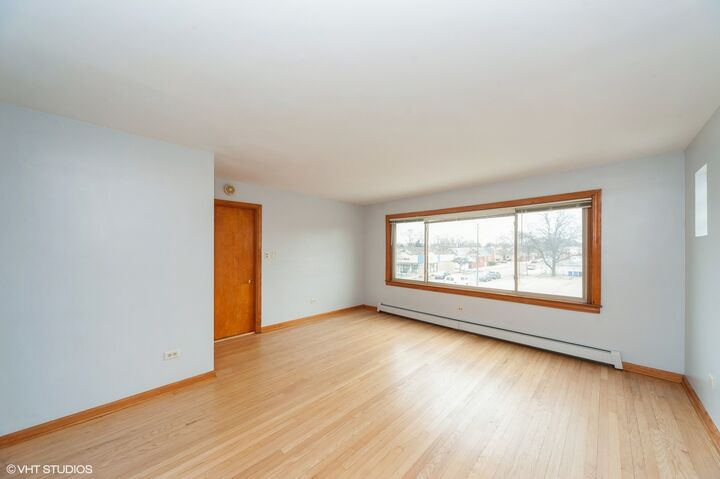 Property Photo:  3700 N Harlem Avenue 2  IL 60634 