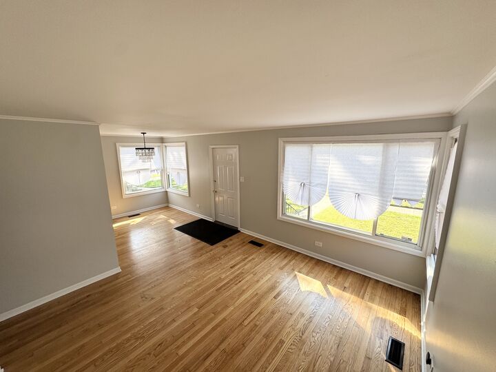 Property Photo: 14315 Dobson Avenue IL 60419