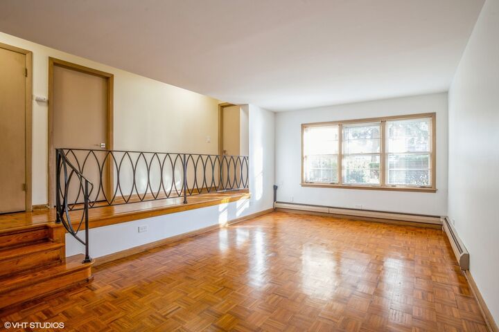Property Photo: 1022 Arnold Court B IL 60016