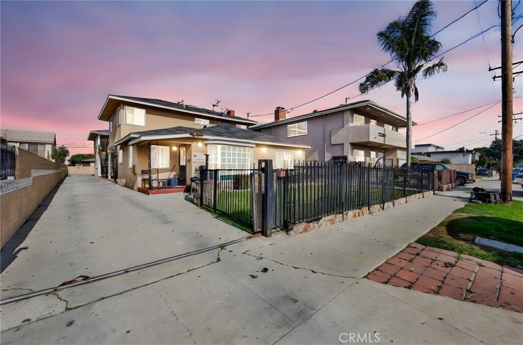 Property Photo:  4351 W 142nd  CA 90250 