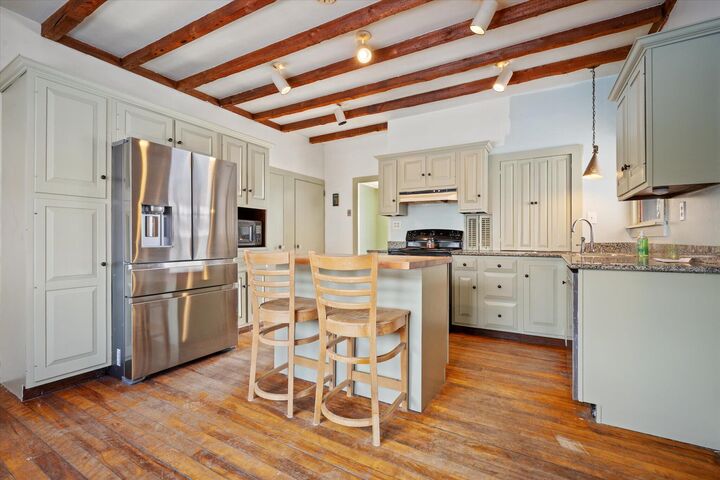 Property Photo:  13 Buck Street  ME 04416 