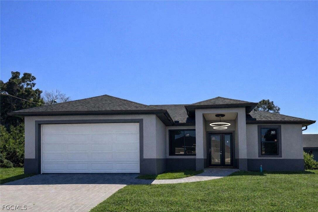 Property Photo:  3905 11th Street SW  FL 33976 