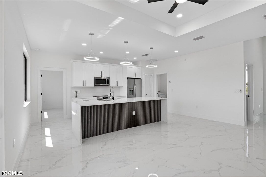 Property Photo: 3905 11th Street SW FL 33976