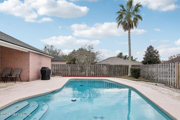 Property Photo: 2390 Mallory Hills Road FL 32221