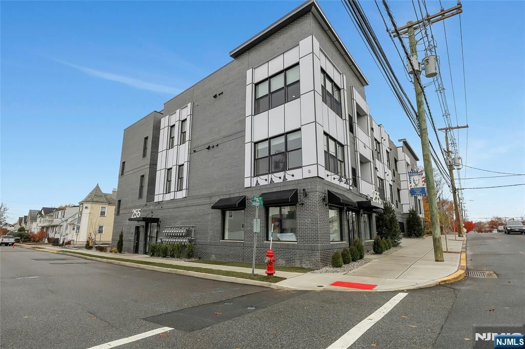 Property Photo:  255 Ridge Road 205  NJ 07071 