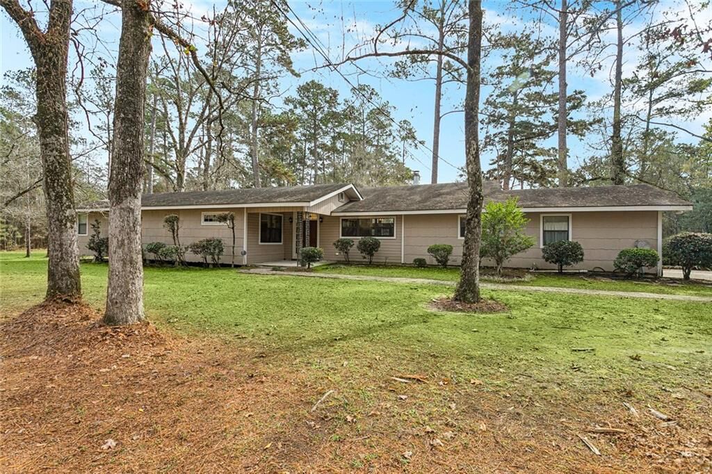 Property Photo:  33001 Horseshoe Road  LA 70443 