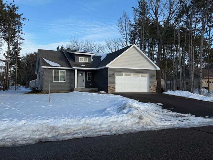 Property Photo:  1141 Pinewood Trail  WI 54017 