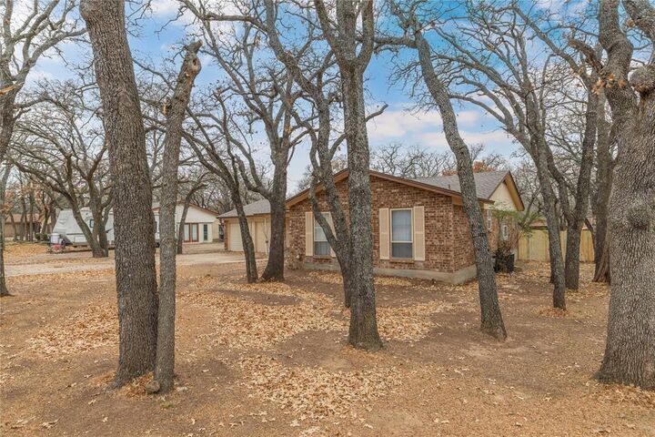 Property Photo: 499 Oakwood Drive TX 76448
