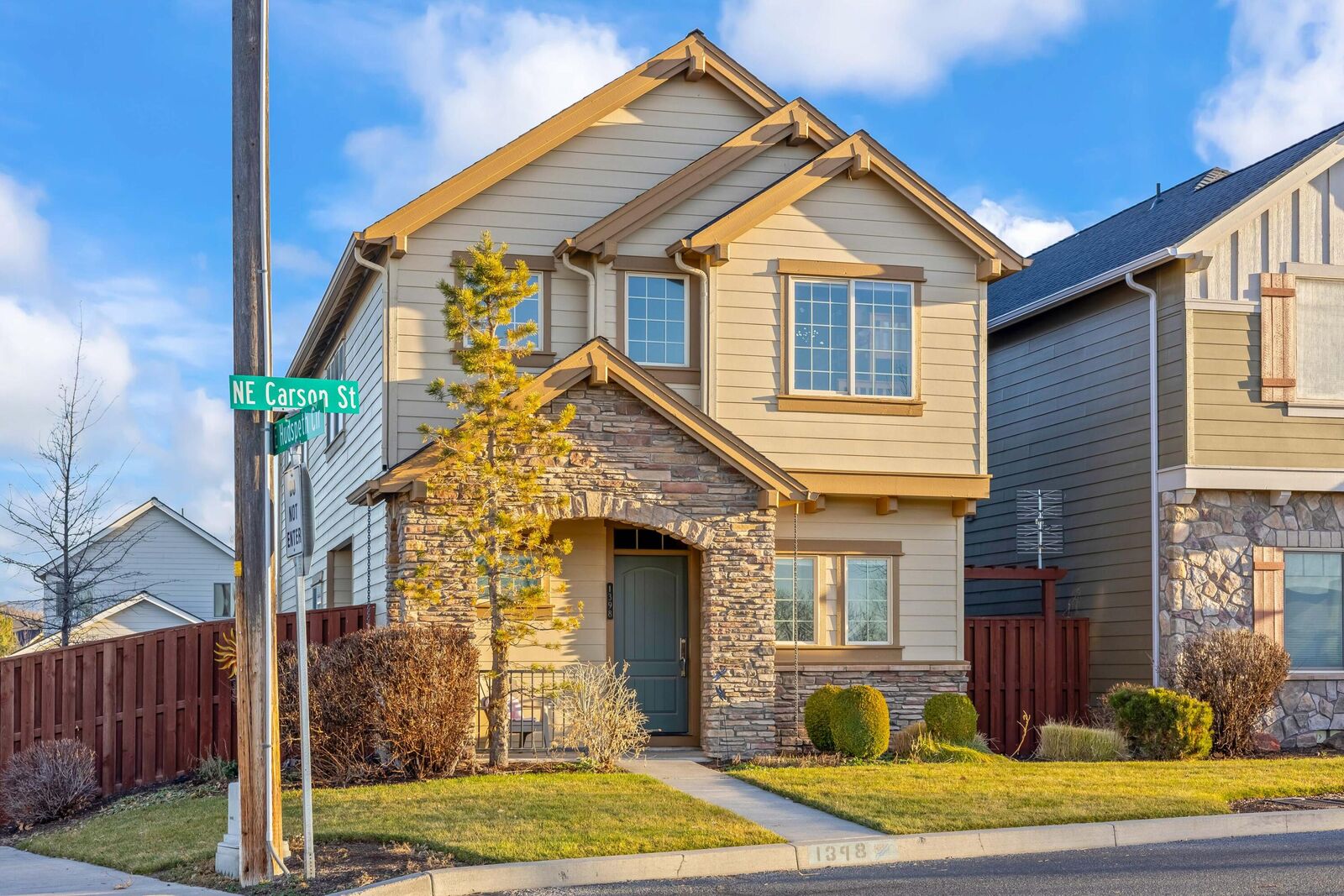 Property Photo:  1398 NE Carson Street  OR 97754 